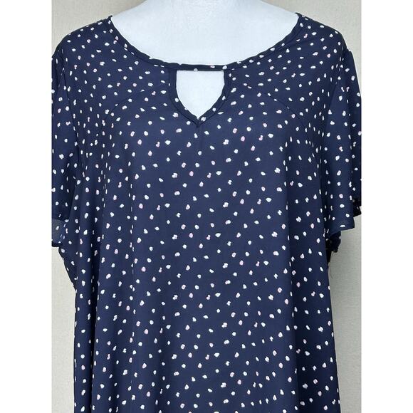 Torrid Women’s Size 2 Navy Blue Blouse w/White & Pink Spots 100% Polyester Flowy - Picture 2 of 13